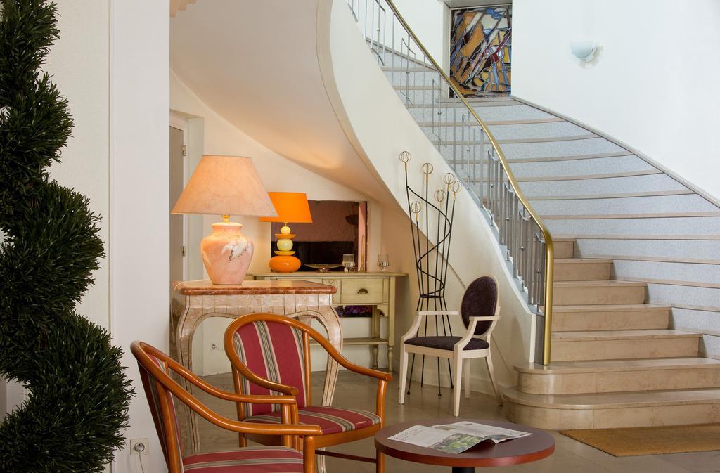 Logis Hotel-Restaurant Le Chene Vert Saint-Pourçain-sur-Sioule 외부 사진