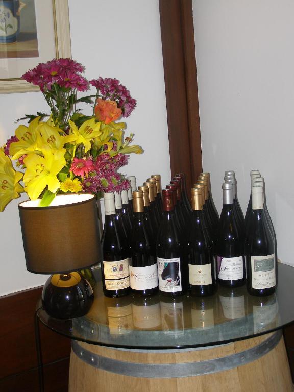 Logis Hotel-Restaurant Le Chene Vert Saint-Pourçain-sur-Sioule 외부 사진