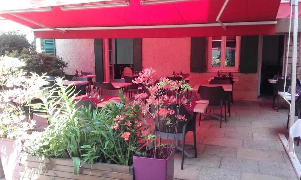 Logis Hotel-Restaurant Le Chene Vert Saint-Pourçain-sur-Sioule 외부 사진