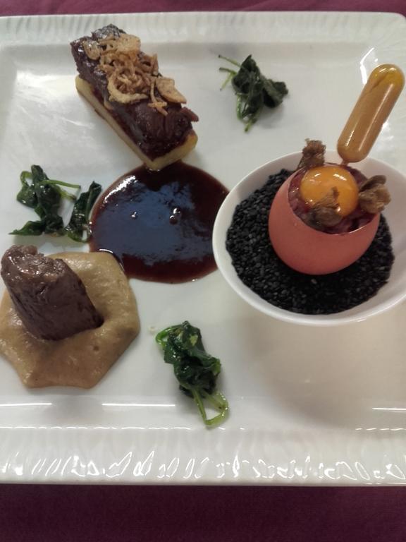 Logis Hotel-Restaurant Le Chene Vert Saint-Pourçain-sur-Sioule 외부 사진
