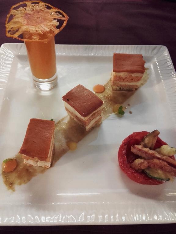 Logis Hotel-Restaurant Le Chene Vert Saint-Pourçain-sur-Sioule 외부 사진